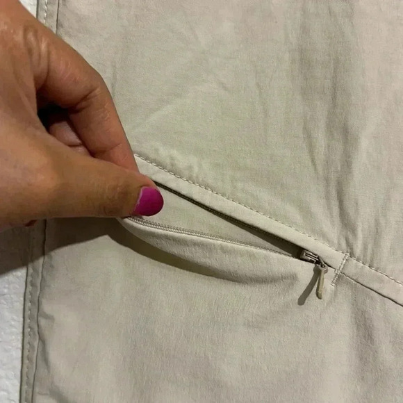 Eddie Bauer Roll-Up Khaki Hiking Mis-Rise Pants - Picture 3 of 6